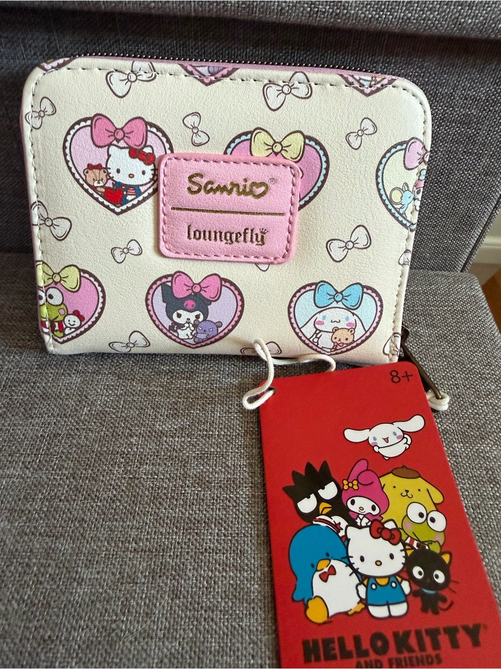 Loungefly x Sanrio Hello Kitty and Friends (Pink Zip Wallet)